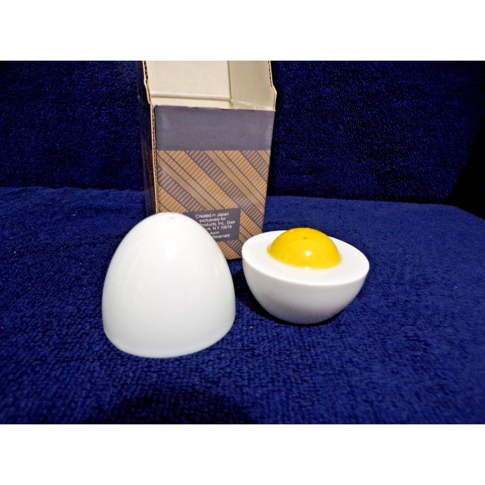 Vintage Avon Stacking Hard Boiled Egg Salt & Pepper Shaker Ceramic White Yellow